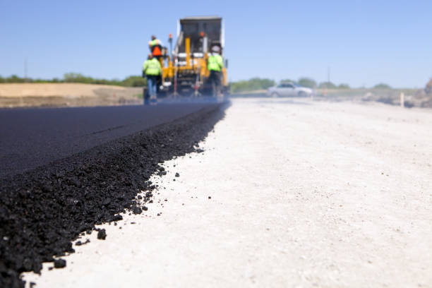 Best Driveway Paving Contractor  in Bingham Farms, MI